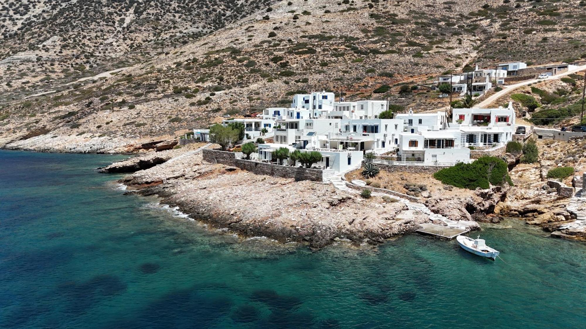 Aglaia Studios Kamares  Luaran gambar