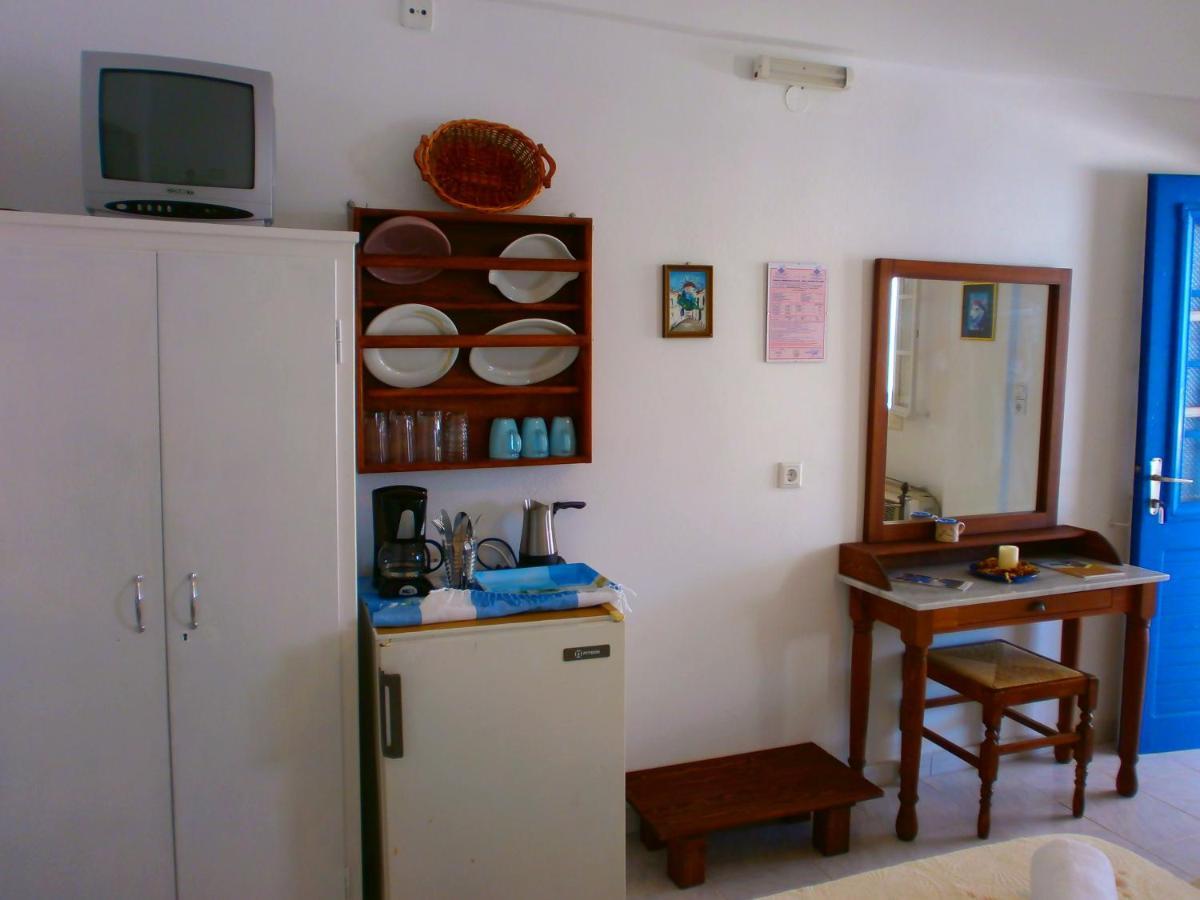 Aglaia Studios Kamares  Luaran gambar